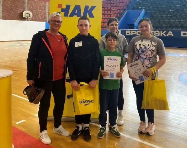 Učenici O&Scaron; &bdquo;Vladimir Nazor&ldquo; Đakovo i O&Scaron; "Drenje" plasirali se na državno natjecanje &bdquo;Sigurno u prometu 2026.&ldquo;