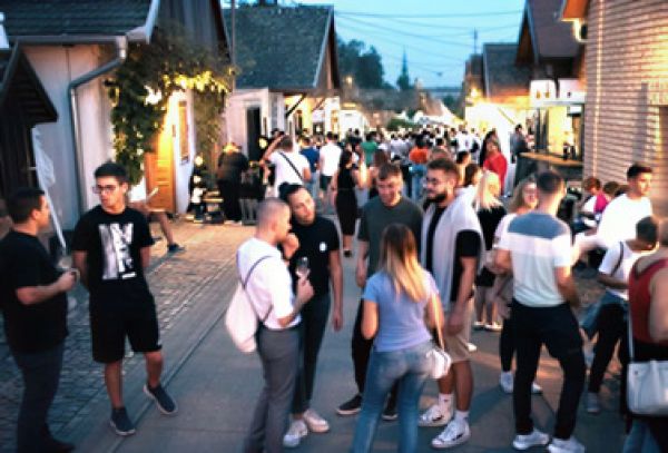 Vino, glazba i tradicija: Zmajevac spreman za 21. izdanje Vinskog maratona