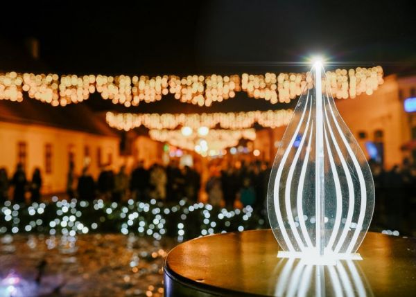[NAJAVA] Paljenje treće adventske svijeće na adventskom vijencu u Đakovu