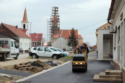 Novom stazom od ulaza u Piškorevce do centra sela
