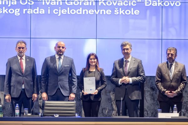 Potpisan ugovor o dogradnji O&Scaron; "Ivan Goran Kovačić" u Đakovu
