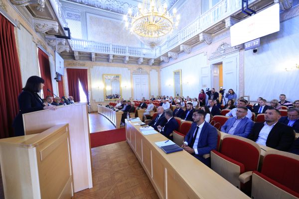 Na 13. sjednici Skupštine OBŽ-a o otpadu, stipendijama, obrazovanju i projektima za građane