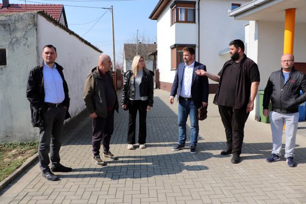 Gradonačelnik Marin Mandarić posjetio Župu Kraljice Svete Krunice u Ku&scaron;evcu